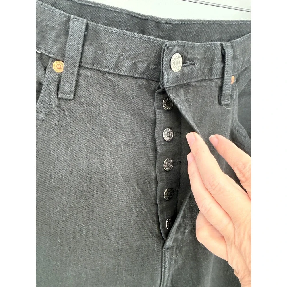 Levis 501 Original Fit Black‎ Straight Leg Button Fly Jeans Mens W32 L28